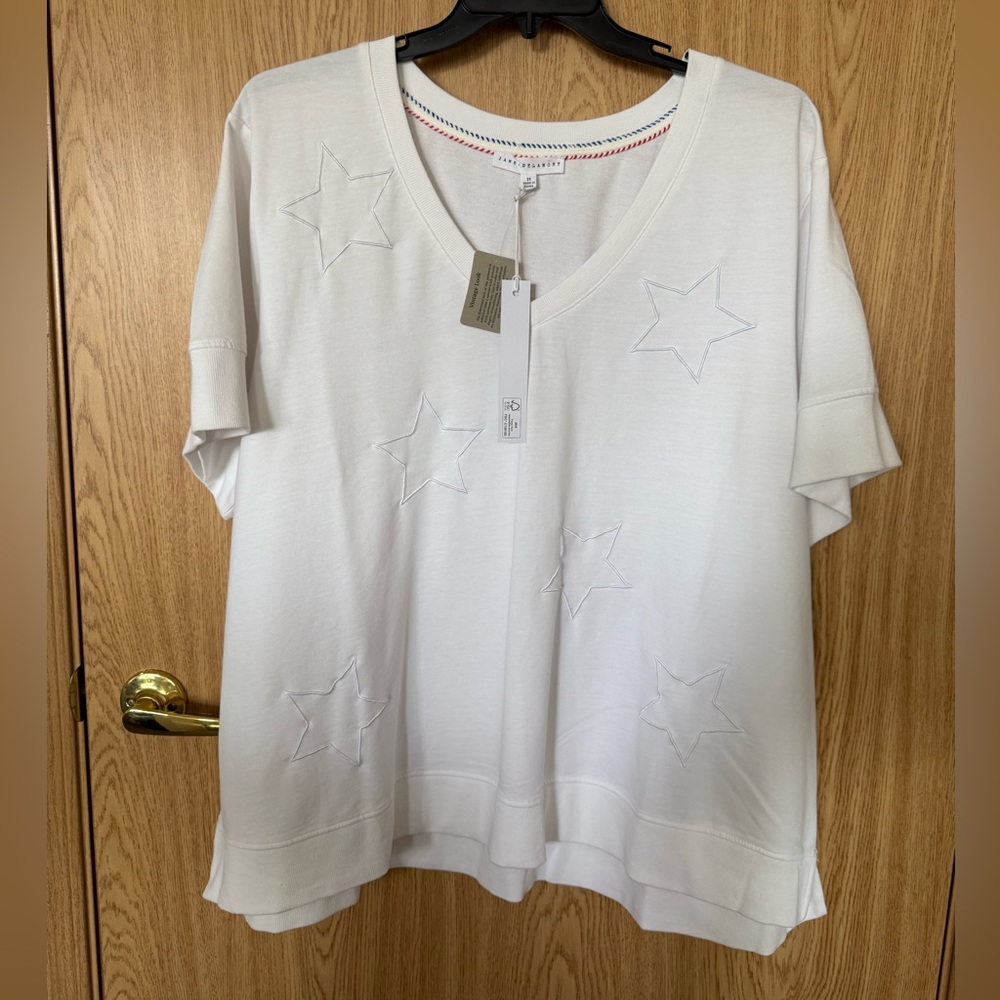 New Jane & Delancey White Embroi Stars V-Neck Loose Top